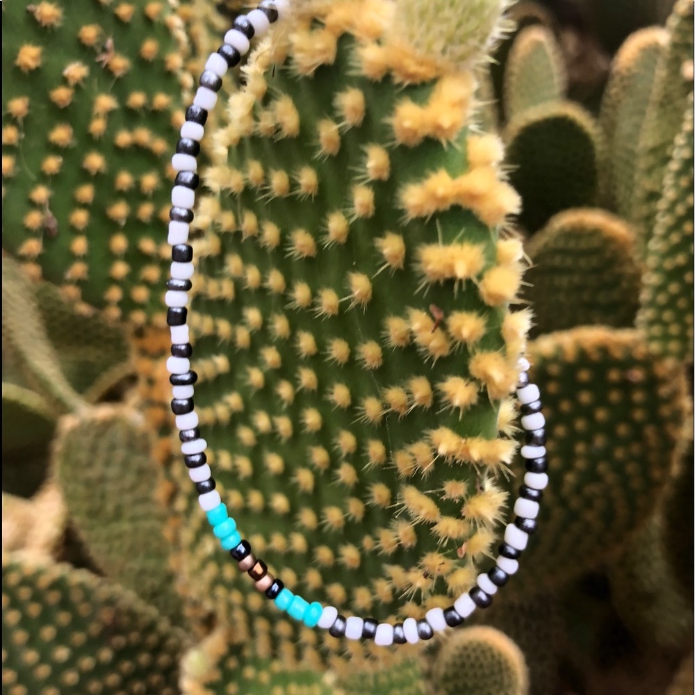 Minimalist bracelet: white/grey/blue